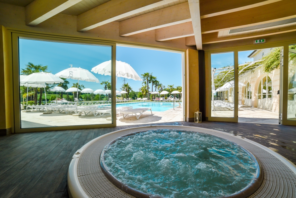 JACUZZI VISTA POOL ESTERNA